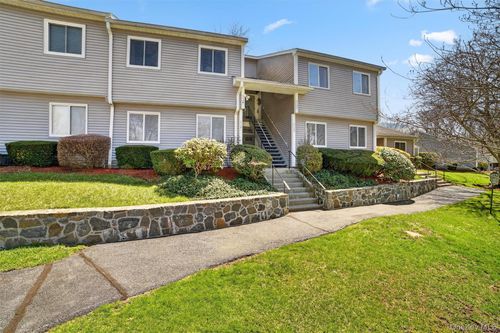 apt-i-173 Long Hill Dr, Yorktown Heights, NY, 10598-5220 | Card Image