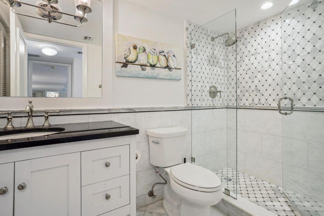 APT-208 - 4201 N Ocean Blvd, Condo with 2 bedrooms, 2 bathrooms and null parking in Boca Raton FL | Image 22