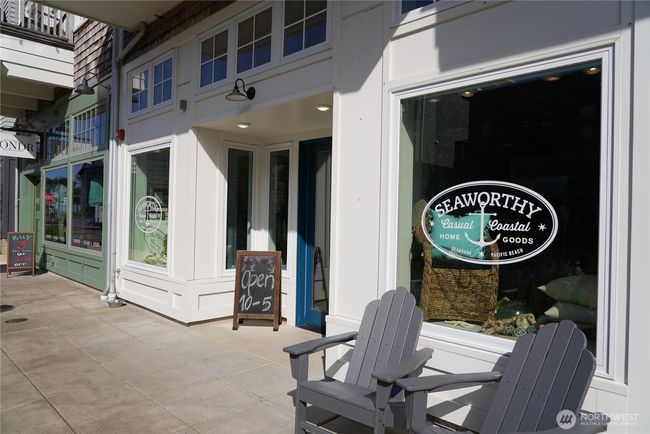 211 Market St, Townhouse with 3 bedrooms, 4 bathrooms and 1 parking in Pacific Beach WA | Image 25