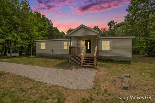 11690 21 Mile Rd, Sand Lake, MI, 49343-9420 | Card Image