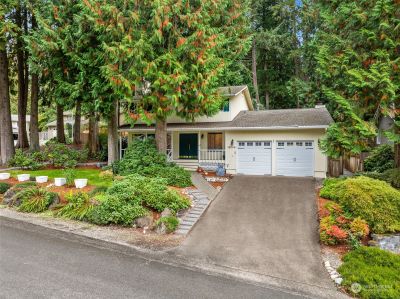 16204 197th Avenue Ne, House other with 3 bedrooms, 1 bathrooms and 2 parking in Woodinville WA | Image 3