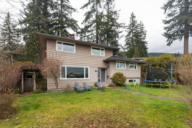 540 Hermosa Avenue, House other with 5 bedrooms, 2 bathrooms and null parking in North Vancouver BC | Image 20