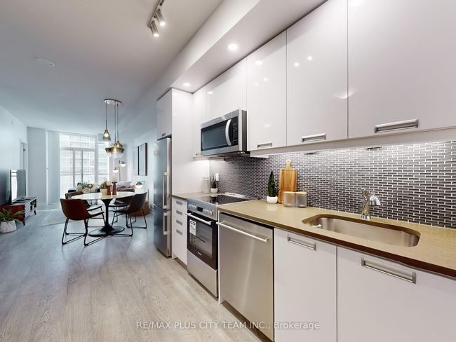 2405 - 99 John St, Condo with 2 bedrooms, 1 bathrooms and null parking in Toronto ON | Image 7