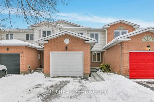 40 Baton Crt, Kanata, ON, K2L4C8 | Card Image