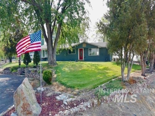 1549 Cove Rd, Weiser, ID, 83672-5827 | Card Image