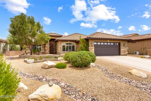 2563 E Glen Canyon Rd, Green Valley, AZ, 85614-6360 | Card Image