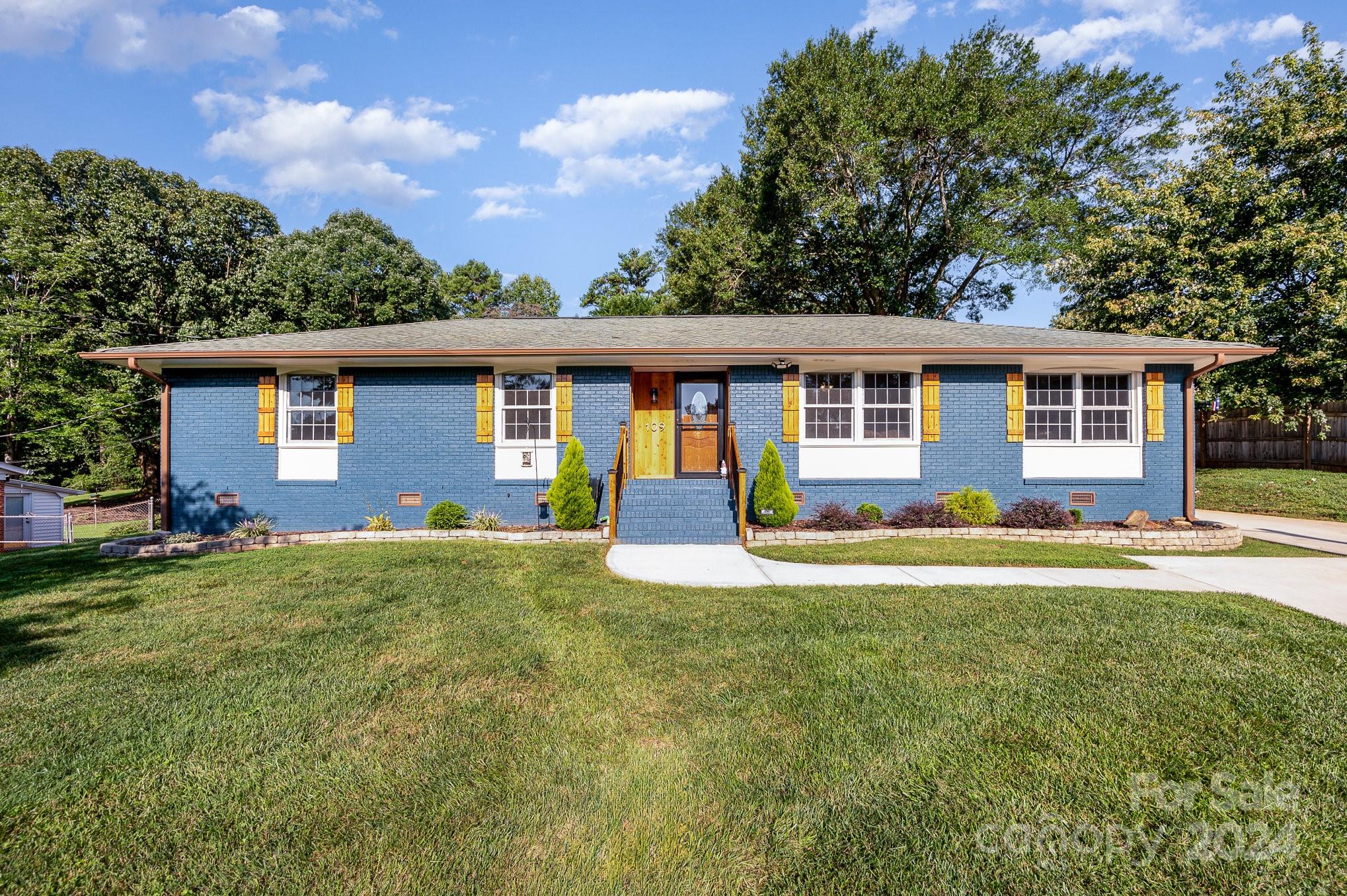 Hillcrest Dr, Belmont, NC 28012