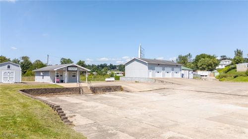 1025 Gihon Rd, Parkersburg, WV, 26101-9649 | Card Image