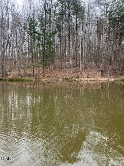 686 Bennett Rd, Stoneville, NC, 27048-8640 | Card Image