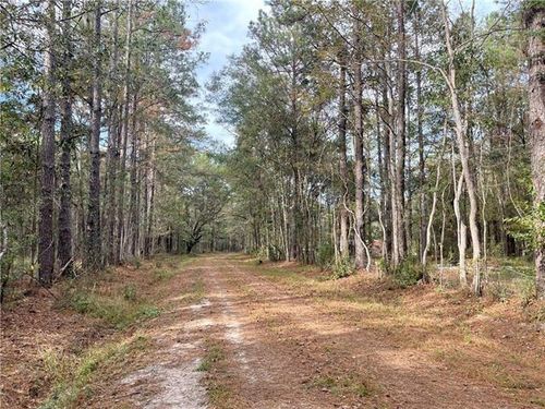 37285 Dummyline Rd, Pearl River, LA, 70452-4705 | Card Image