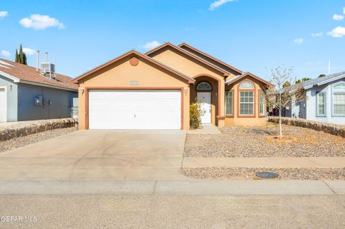 12369 Tierra Apache Dr, El Paso, TX, 79938-4771 | Card Image