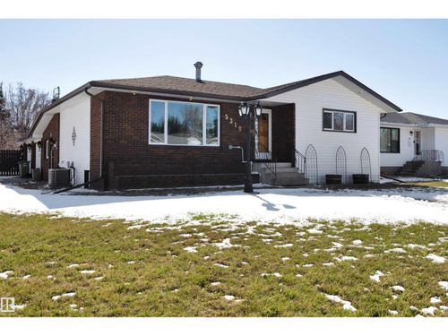 5319 47a St, Wetaskiwin, AB, T9A1G1 | Card Image