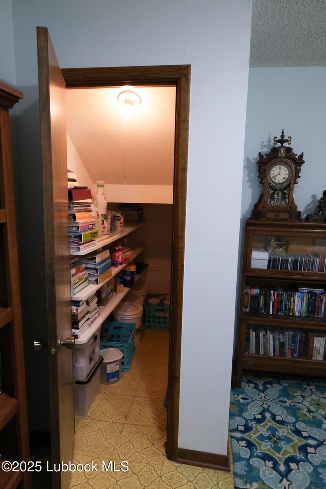 2512 Holliday St, House other with 3 bedrooms, 2 bathrooms and null parking in Plainview TX | Image 30