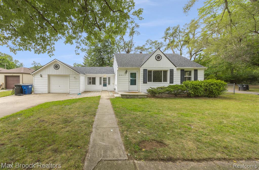 Walton St, Westland, MI 48185