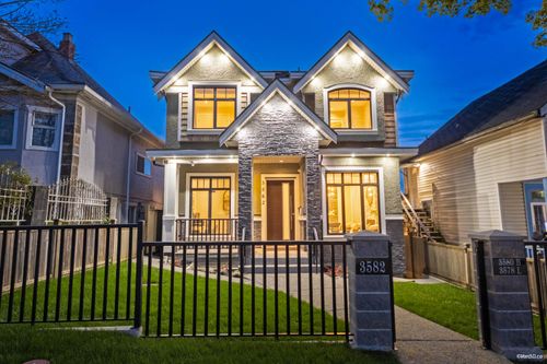 3582 Franklin St, Vancouver, BC, V5K1Y5 | Card Image