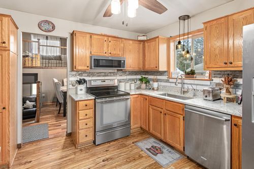 23030 Henna Ave N, Forest Lake, MN, 55025-8519 | Card Image