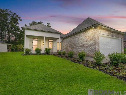 10365 Fountain Ln, Denham Springs, LA, 70726-6199 | Card Image