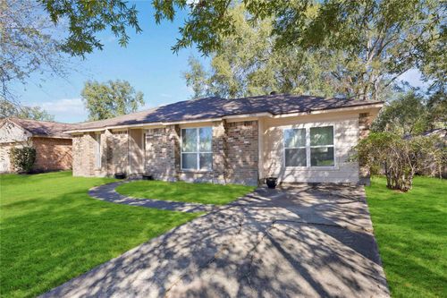9809 Condor Dr, Conroe, TX, 77385-3709 | Card Image