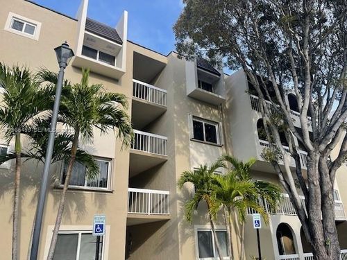 apt-412-7800 Camino Real, Miami, FL, 33143-6849 | Card Image