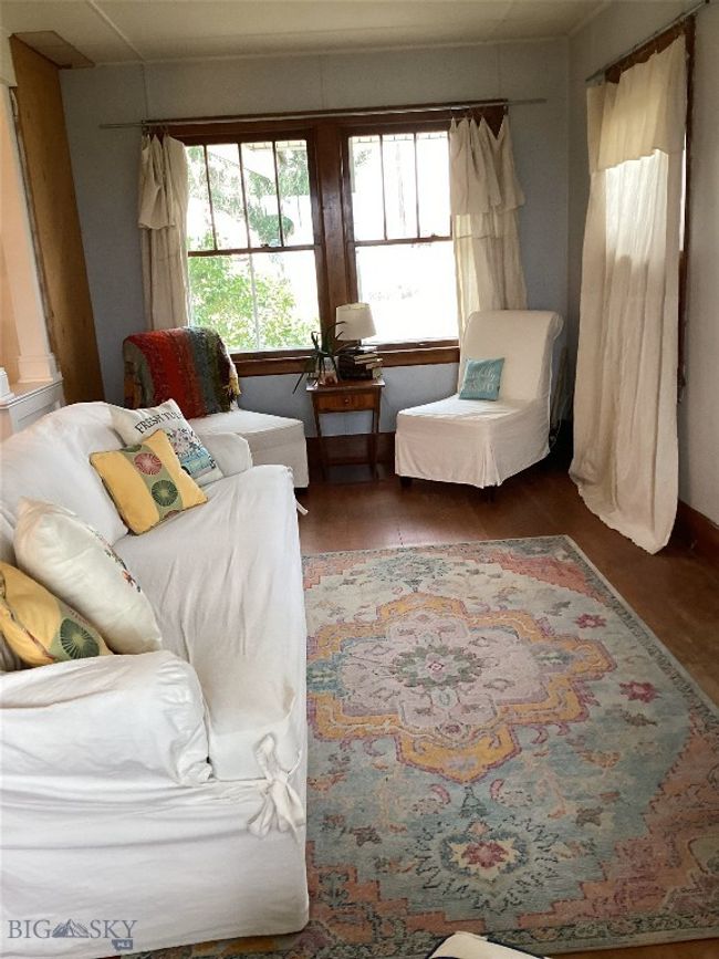 LIVING ROOM | Image 33