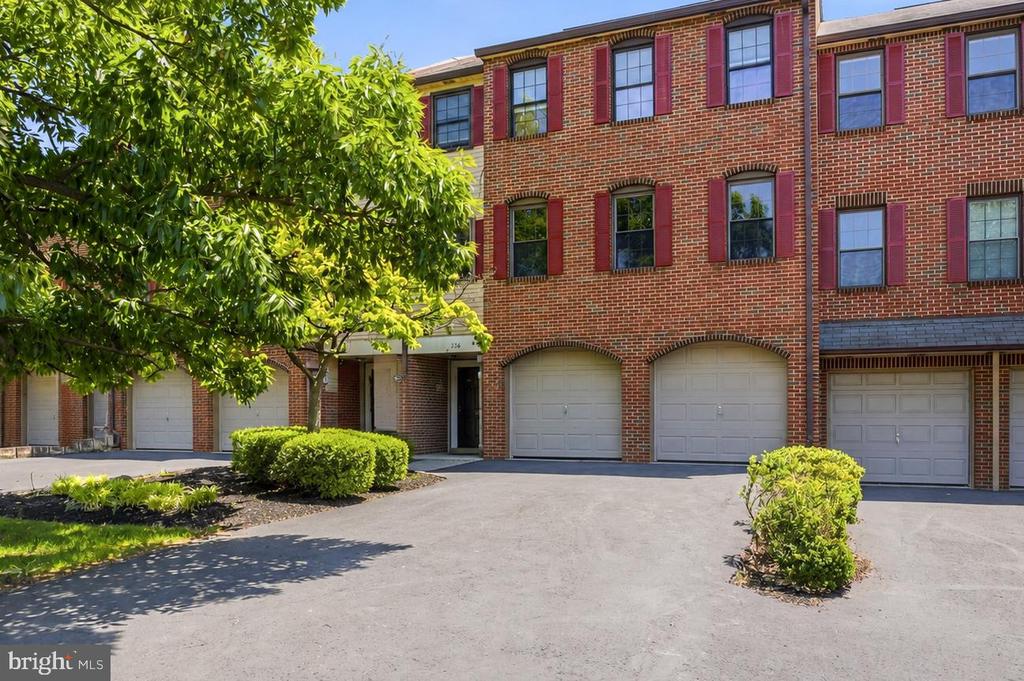 Residential in MOUNT LAUREL 2