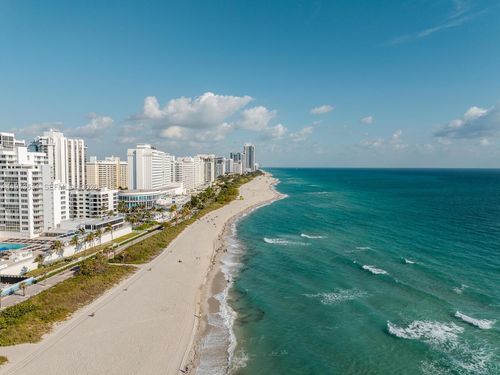 apt-m12-5445 Collins Ave, Miami Beach, FL, 33140-5521 | Card Image