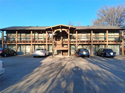 apt-5-969 W Holly St, Fayetteville, AR, 72703-1618 | Card Image