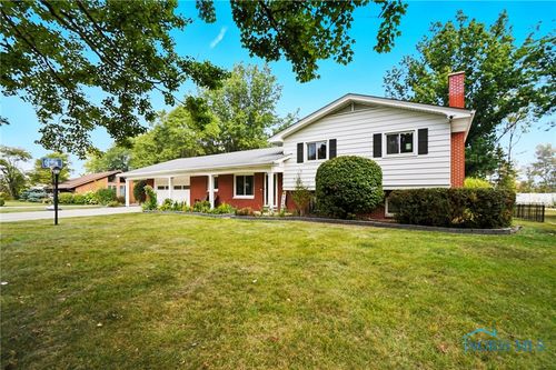182 Sunset Dr, Bluffton, OH, 45817-1114 | Card Image