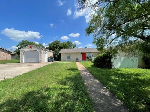 b-2405 Parker Cir, Georgetown, TX, 78628-3547 | Card Image