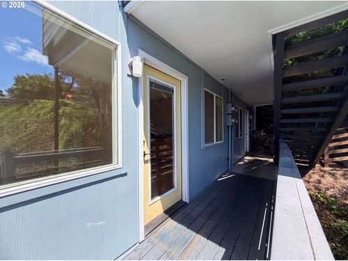 15-1300 Ne 68th Ave, Portland, OR, 97213-4900 | Card Image