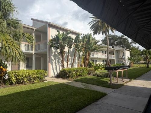 105-105 Lakeview Way, OLDSMAR, FL, 34677-2219 | Card Image