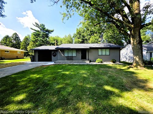 215 Almont Ave, Almont, MI, 48003-8602 | Card Image