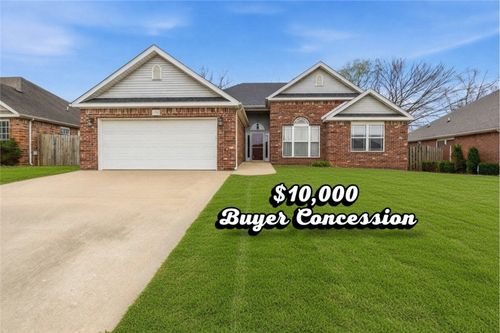 801 Walker St, Centerton, AR, 72719-8955 | Card Image