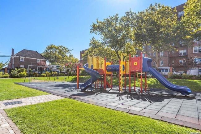 APT-14AA - 99-40 63 Rd Rd, Home with 2 bedrooms, 1 bathrooms and null parking in Rego Park NY | Image 14