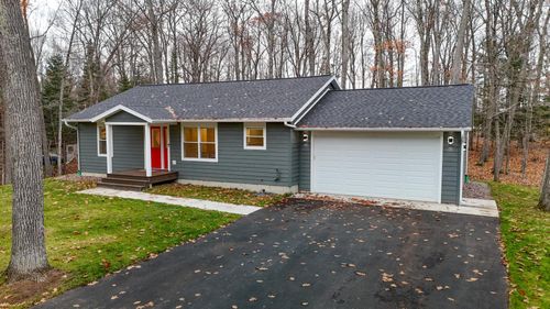 6806 Berrend Rd, Hazelhurst, WI, 54531-9662 | Card Image