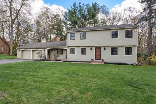 71 Jennifer Dr, West Springfield, MA, 01089-4535 | Card Image