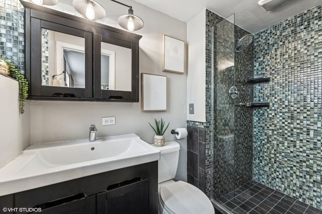 786 S Swain Ave, House other with 3 bedrooms, 2 bathrooms and 2 parking in Elmhurst IL | Image 15
