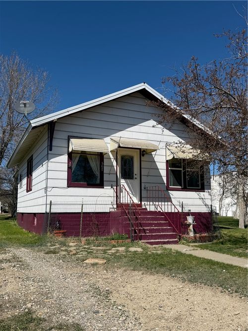 507 1st Street Se, Harlowton, MT, 59036 | Card Image