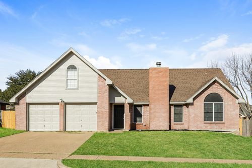 9 Atlantic Ave, Midlothian, TX, 76065-6735 | Card Image