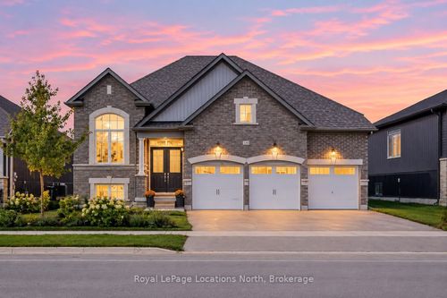 298 Ramblewood Dr, Wasaga Beach, ON, L9Z0L5 | Card Image