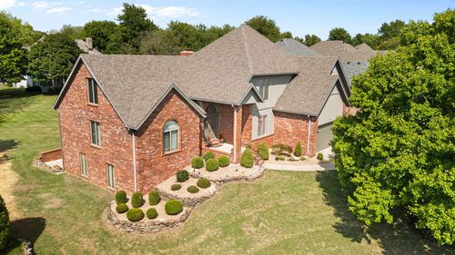 1115 N Chelmsworth Ln, Springfield, MO, 65802-2461 | Card Image