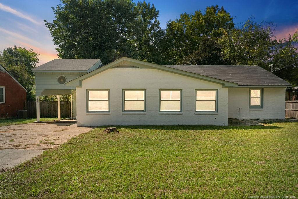Wellons Dr, Fayetteville, NC 28304