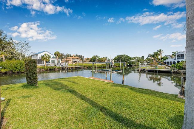 8727 Bay Crest Ln, House other with 3 bedrooms, 2 bathrooms and null parking in TAMPA FL | Image 35