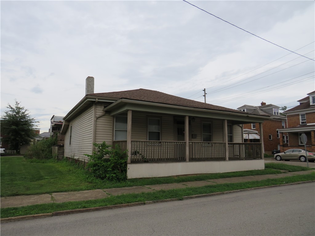 Lock St, Tarentum, PA 15084