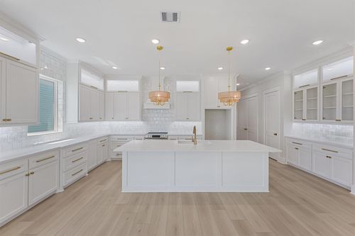 22807 Cuadro St, Galveston, TX, 77554-1258 | Card Image