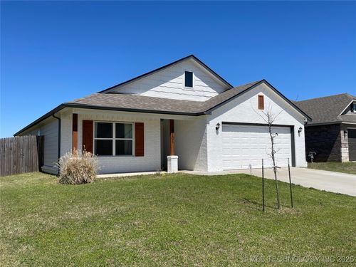 13101 E 124th St N, Collinsville, OK, 74021-3868 | Card Image