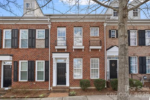 8658 Beaver Creek Dr, Charlotte, NC, 28269-2813 | Card Image