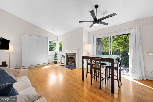 b-11743 Summerchase Cir, RESTON, VA, 20194-1147 | Card Image
