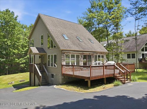 123 Wallenpaupack Dr, Greentown, PA, 18426-4103 | Card Image