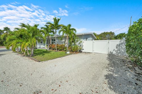 2824 Nw 6th Ave, Wilton Manors, FL, 33311-2421 | Card Image